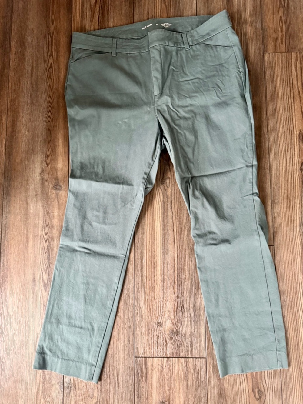 Old Navy Olive Green High Rise Pixie Skinny - Stretch Ankle Pants